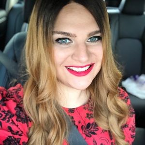 Meet your Posher, Leah